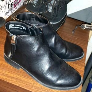womens comfy style boot or business